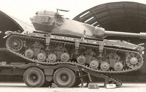 Conqueror tank without side skirts.