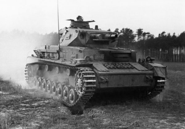 Panzer IV Ausf. C, 1943.Photo Bundesarchiv, Bild 183-J08365 CC-BY-SA 3.0