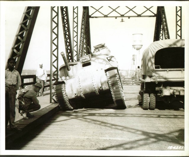 M3 Lee tank falls through a bridge in Monroe, NC 1941.