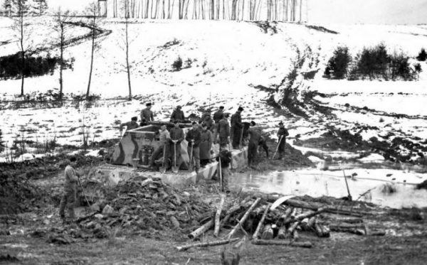 Maus bogged down in the mud, 17 March 1944 Boblingen