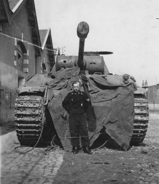 Panther Ausf D 1944 and crew member