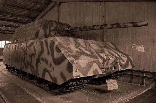 Panzerkampfwagen VIII Maus at Kubinka Museum. Photo by Uwe Brodrecht CC-BY-SA 2.0