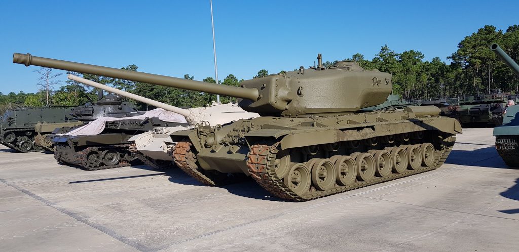 The T29’s enormous size can be seen here, beside other tanks. Image by Pierre-Olivier B CC BY-SA 2.0.