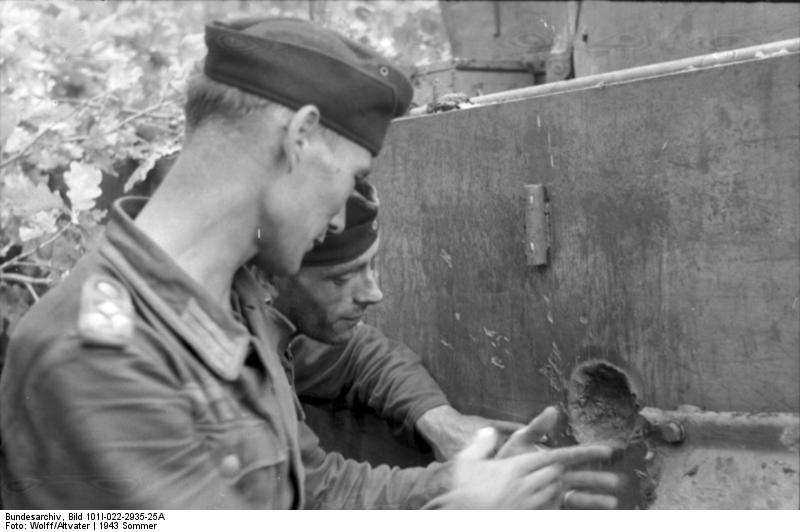 The sides and rear of both the turret and hull were 80 mm thick, with 100 mm over the front. Crews were trained to point their armor at an angle to incoming fire, increasing effective armor thickness.